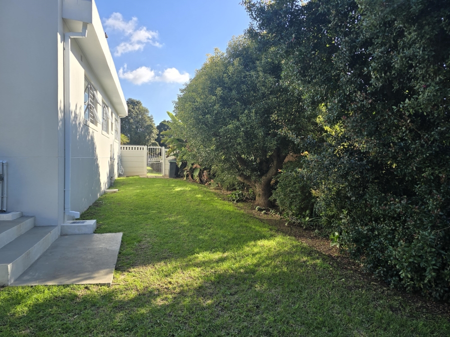 To Let 3 Bedroom Property for Rent in Protea Valley Western Cape